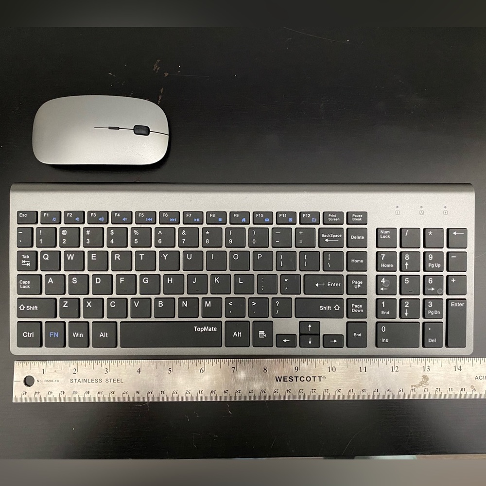 Wireless Ultra Thin Keyboard and Mouse Combo 2.4GHz